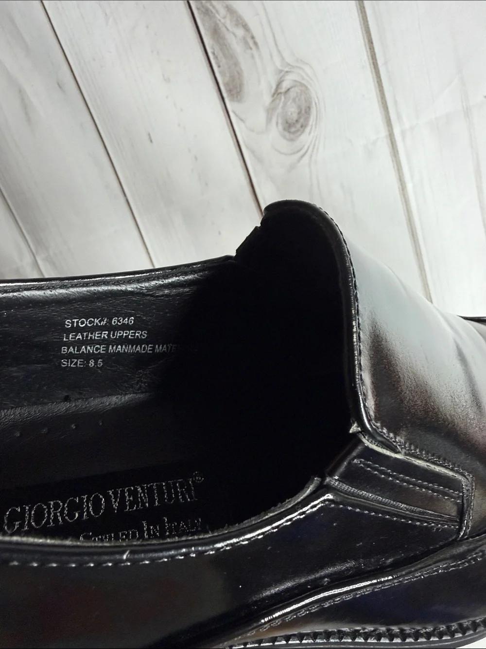 Men's Black Leather Slip-On Loafers 8.5 in box